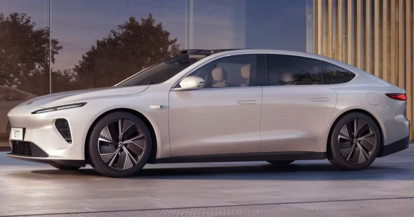 L’ANTICOMUNISMO DANNEGGIA I CITTADINI EUROPEI PER FAVORIRE IL FASCISTA USA ELON MUSK E LA SUA TESLA